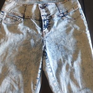 Stylish Acid Wash Women Jeans